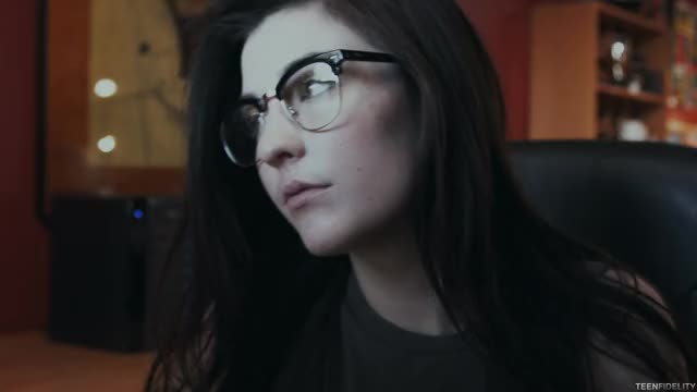 Getting Fucked with Her Glasses on Then Creampied