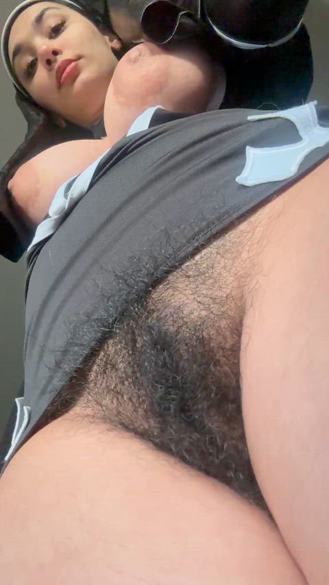 I’d like to smother you with my hairy pussy