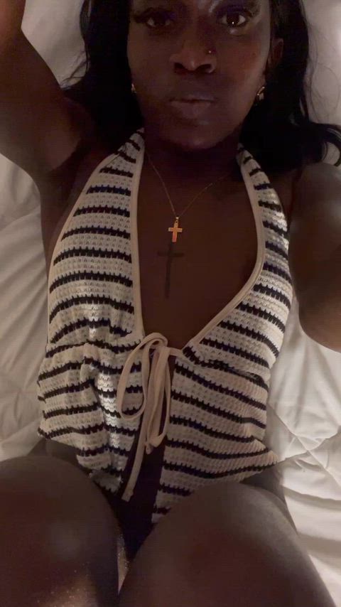 Do you find dark pussy lips gross?