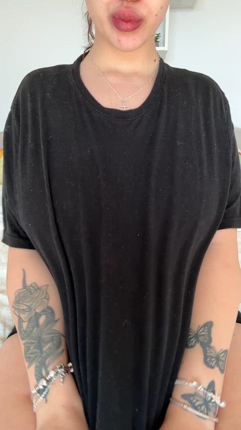 Huge F cups on 5’4 body