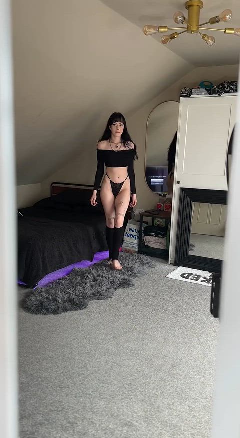 OnlyFans Teen Tits Porn GIF by saphizox