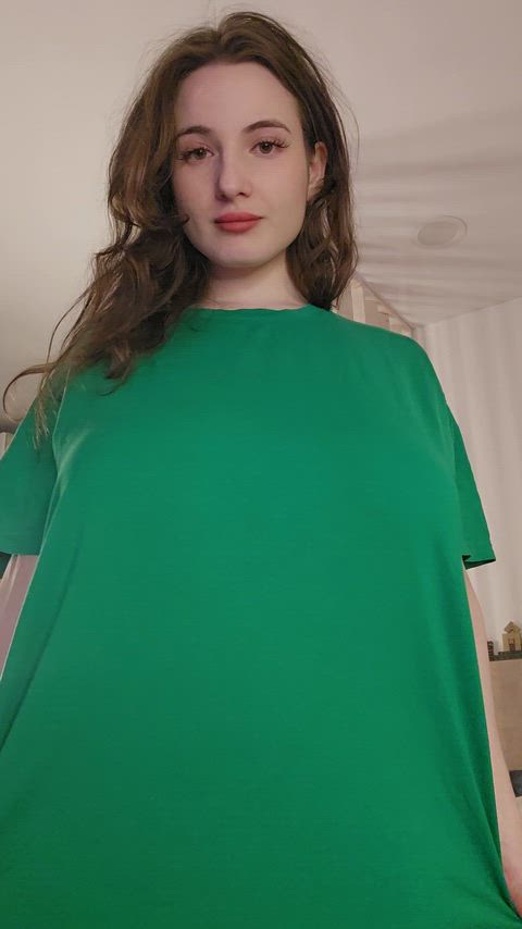 Massive 32H drop from a 5'1 body