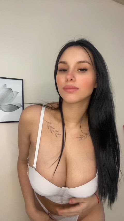 15 weeks belly, do I still look fuckable?