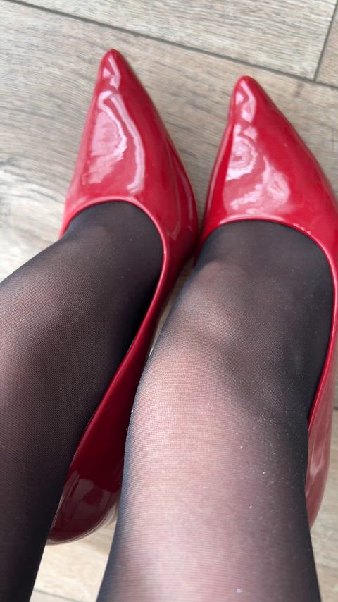 Amateur Feet Feet Fetish Heels High Heels Legs Nylon Nylons Porn GIF by alina_rose