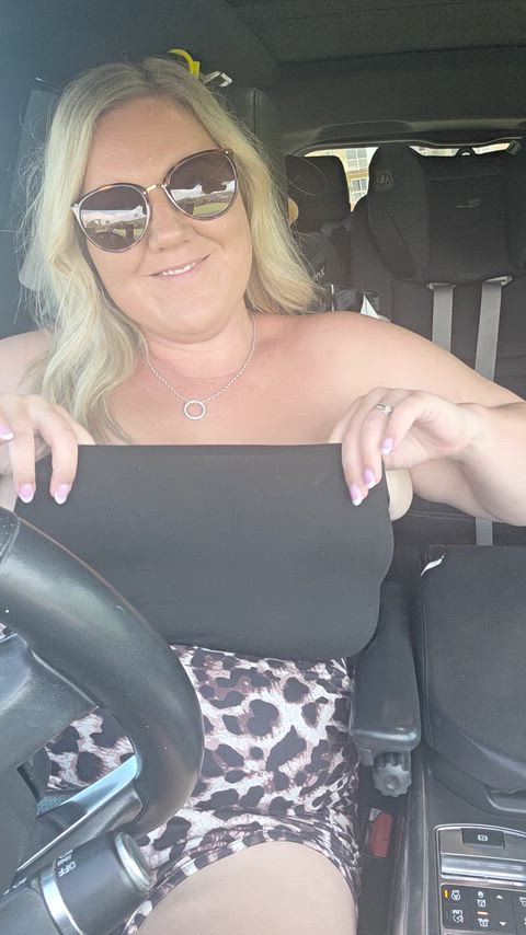 Would you proudly tell your friends that you fucked a fat milf in your car?