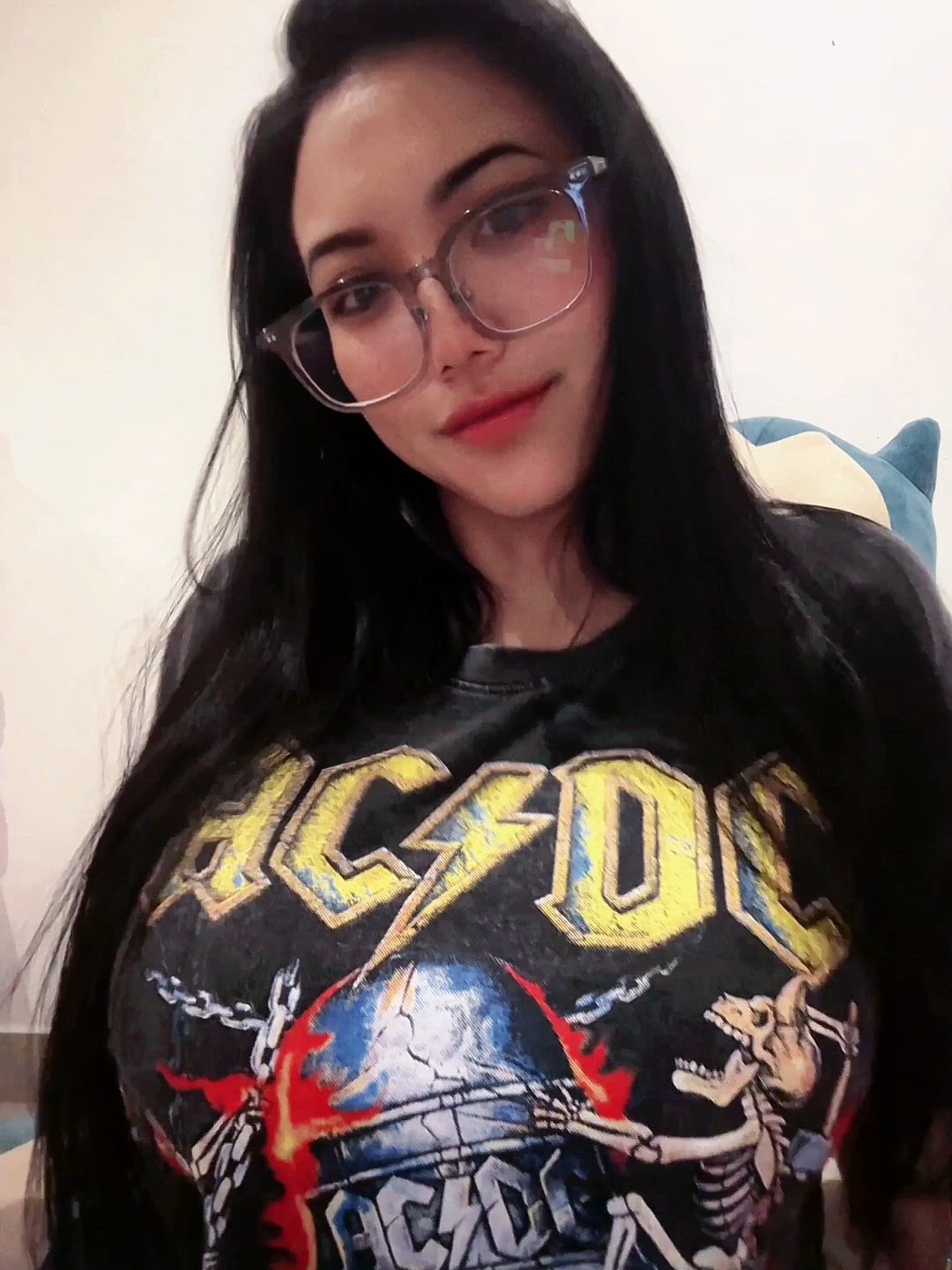 Come listen to ACDC while sucking my goth tits