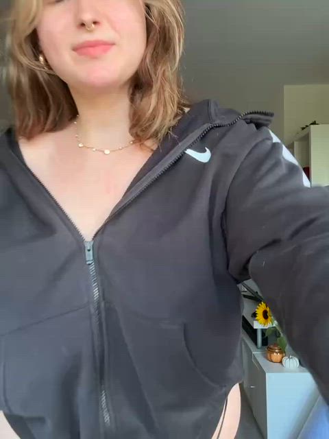 let me put them in your face daddy