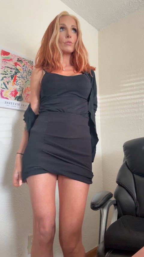 Humpday but office slut version so we’re honoring lady humps
