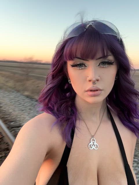 these rails are a sign you should rail me 😙