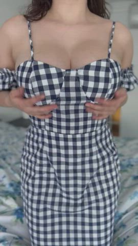 Amateur Big Tits Boobs Bouncing Tits Lesbian Titty Drop Porn GIF by lamsinka89