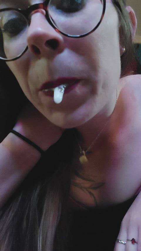 I love humiliating tiny penises. I spit on your masculinity. Find all my fun stuff on Fansly today. NO PPV ever. https://fans.ly/MistressThrope thumbnail
