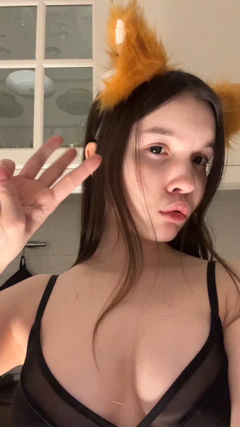 get more of my cute nudes and custom content on Fansly ^^ thumbnail