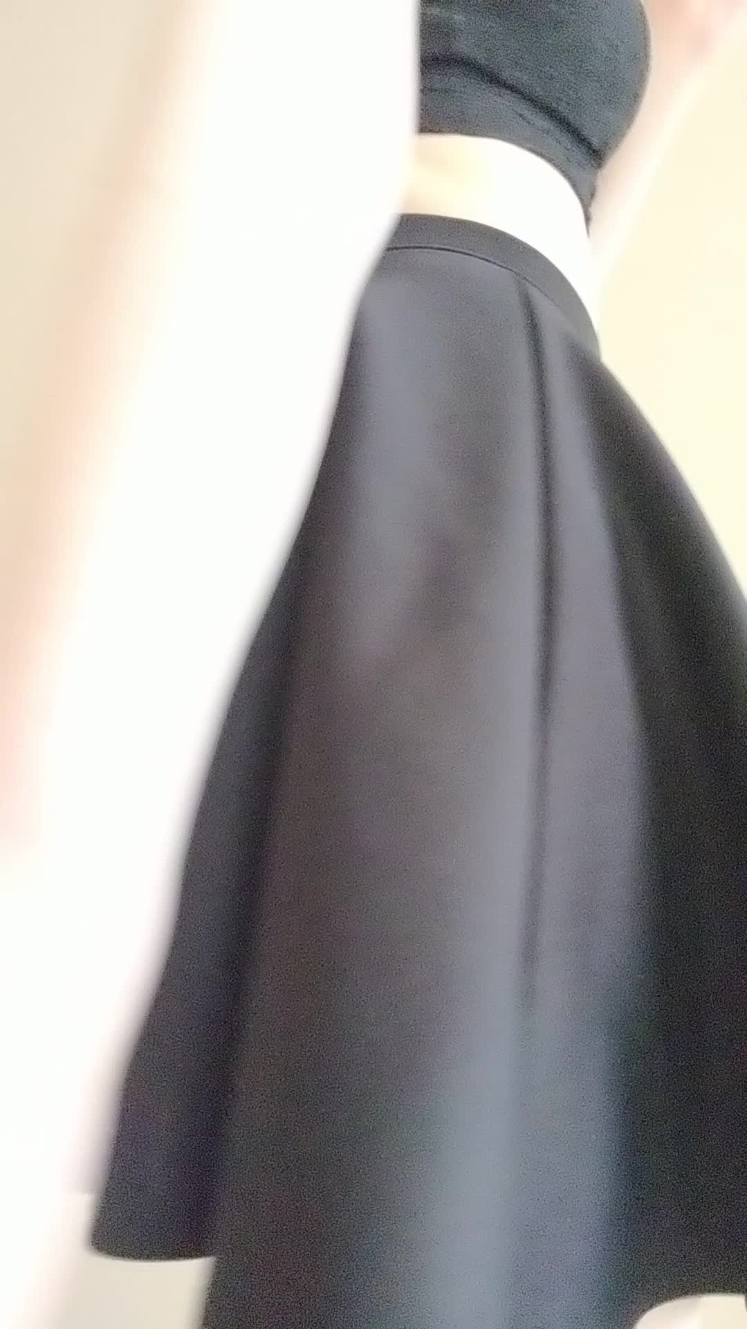 Soft booty, warm booty, little peachy butt 🎶🍑