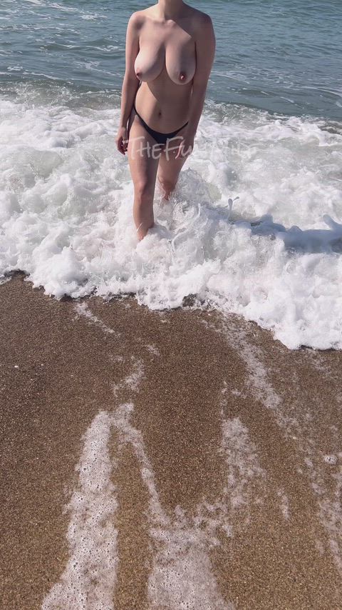 Lost my top in the surf [GIF]