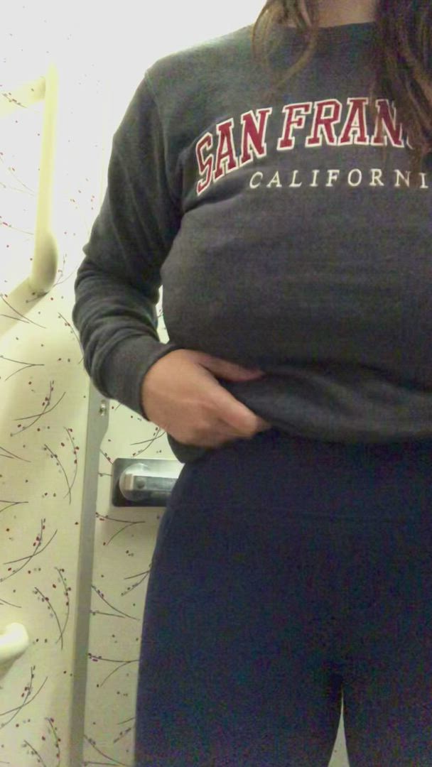 Airplane GIF by housewifehazel