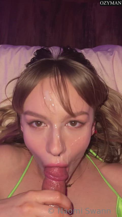 suck that cock until you get that pretty face glazered :3