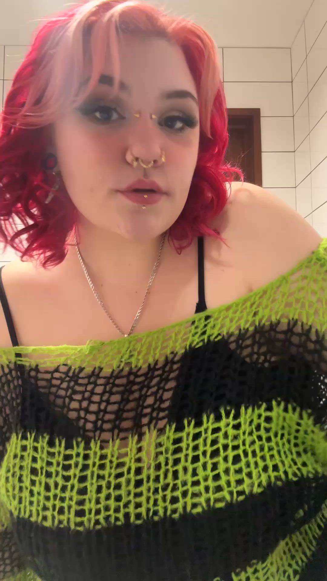 All dolled up for todays horny work break public bathroom flashing 🤗