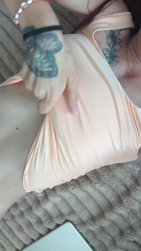 My pussy it's wet thumbnail
