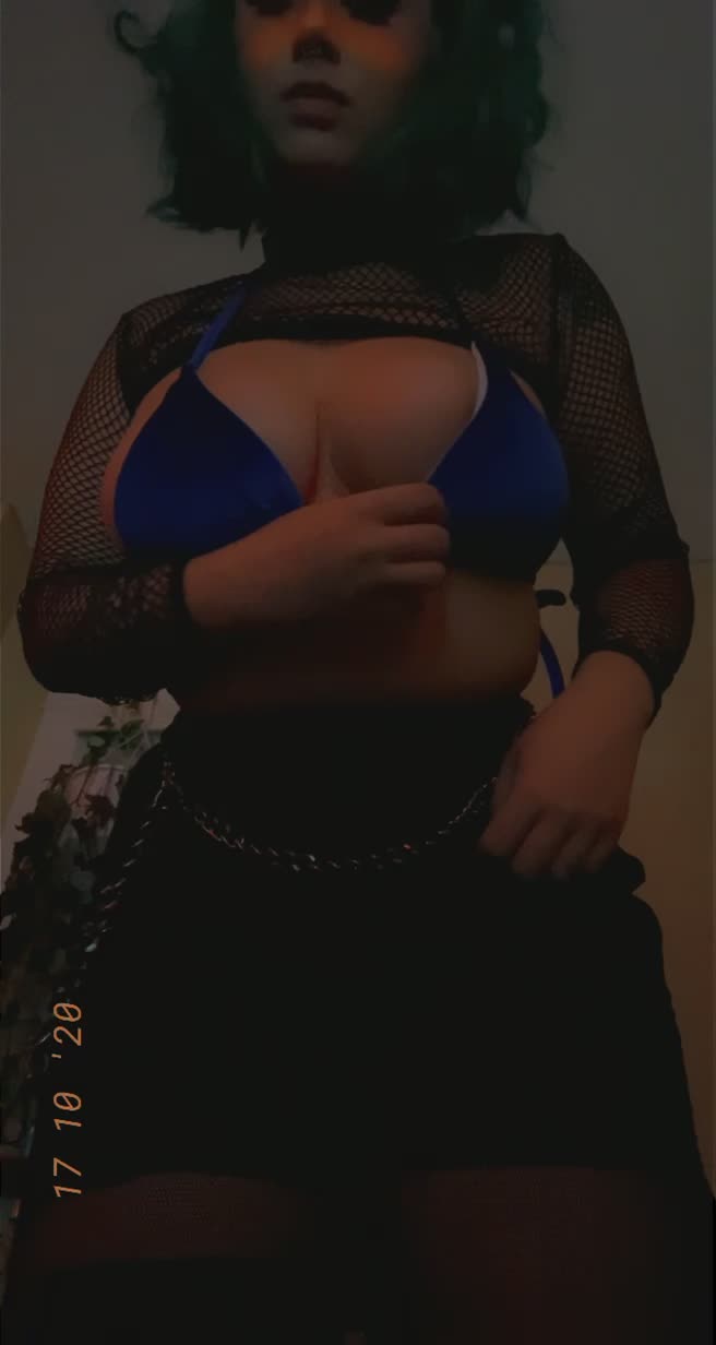will u help me carry these sir