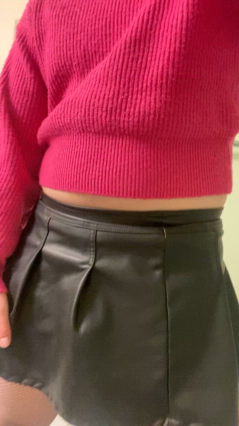 Don’t you just want to feel the warm piss come out of my girlcock