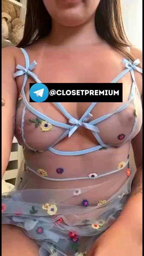 Clara Wellen SE EXIBINDO NA FRENTE DA CAM - COMPLETO NOS COMENTÁRlOS