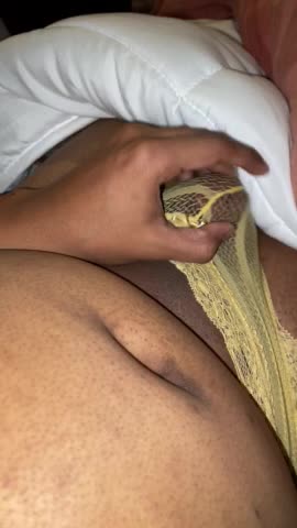 Rubbing away. 💋😍❤️