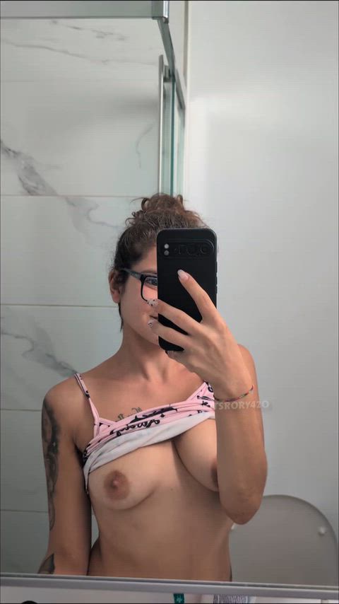 Blurred video preview