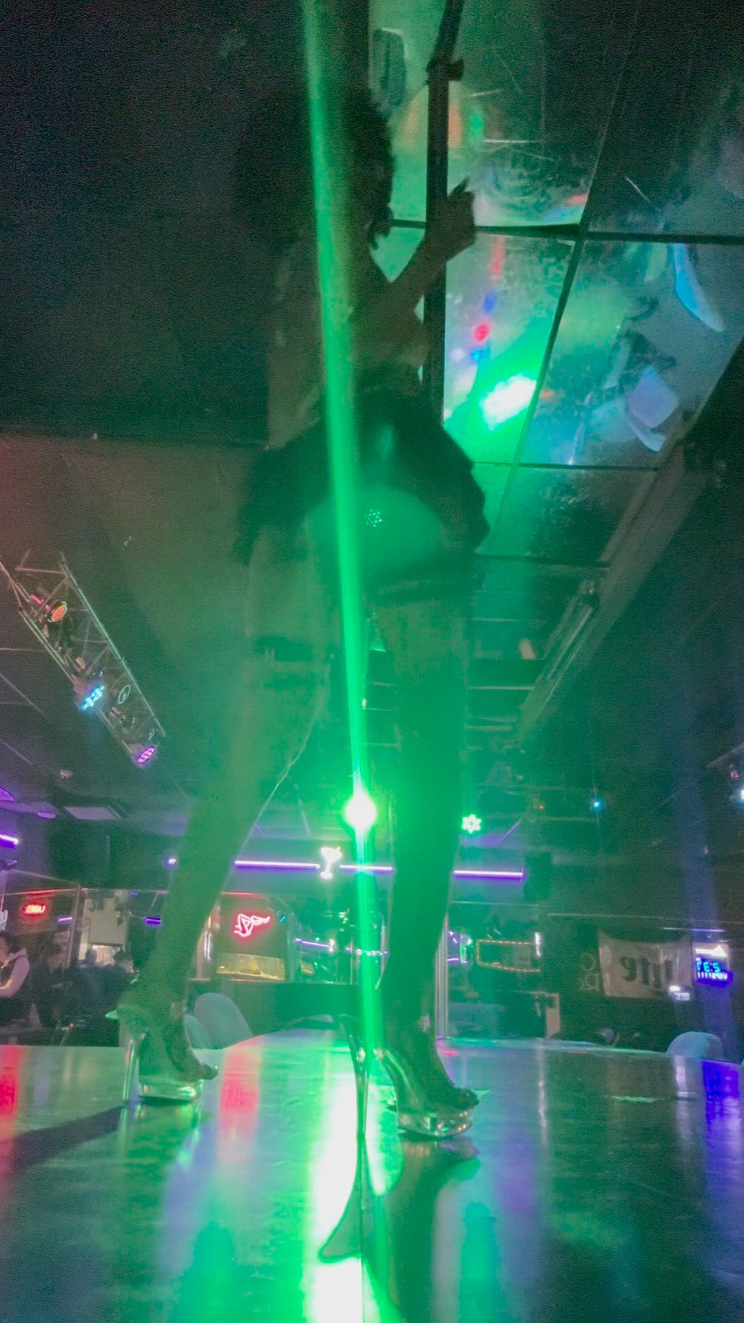 Afro Queen on the pole