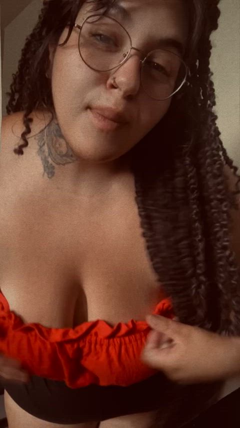 See more 🔥https://onlyfans.com/mamivalentino thumbnail