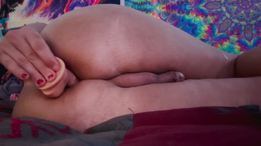 Let’s replace this toy with your cock 🥵