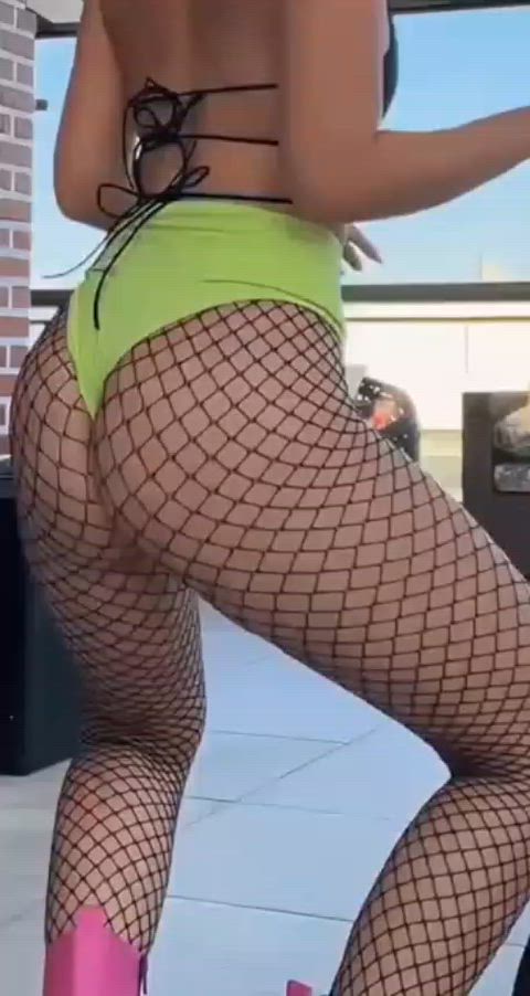 Mel Maia (@melissamelmaia)