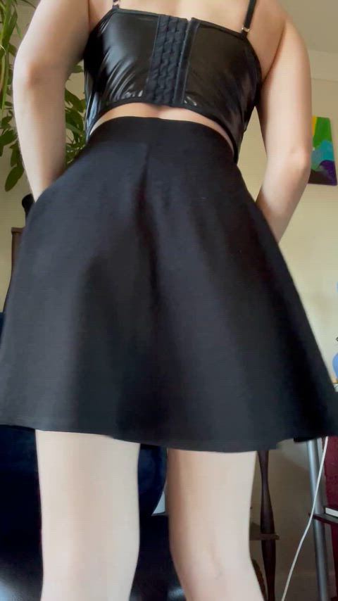 I hope seeing my hairy ass turns you on