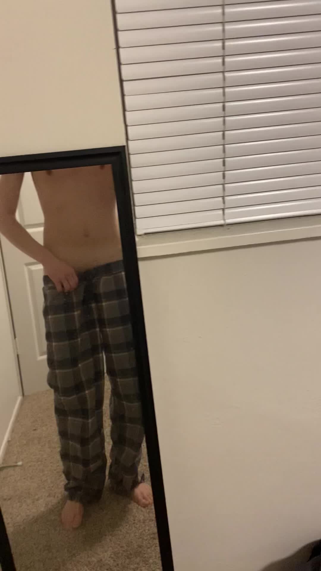 Would you say i’m tiny?