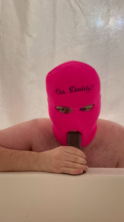 He deepthroat with skill