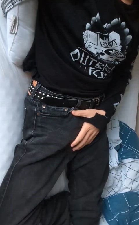ever fucked a hung emo boy?