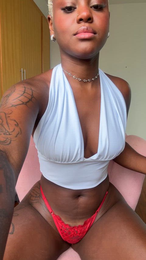 I’m the main act tonight, dripping for your attention