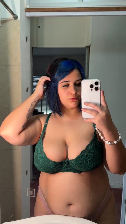 When you fuck an emo girl without a condom, it's called hitting it raw