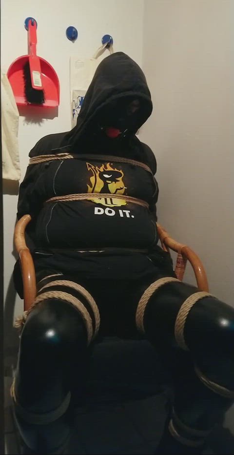 Selfbondage - Chair tied in a storage room