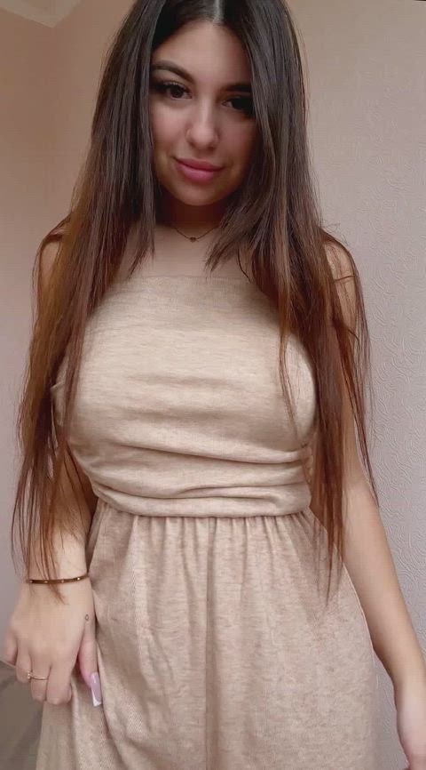 I only date men who like to suck nipples like mine