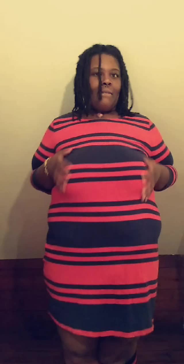 Like my new dress? 💋♥️