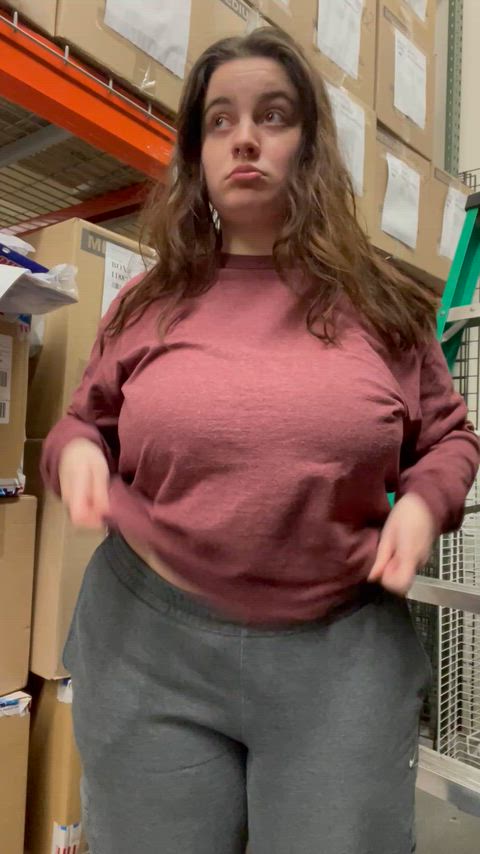 flashing at my job🫣