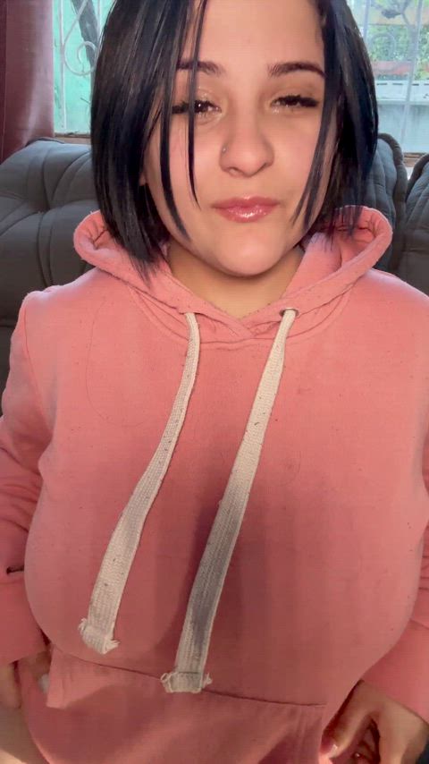 born in 2003.. any older men that'd fuck me?