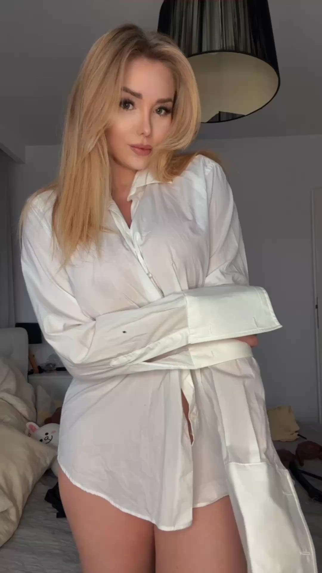 I stole my boyfriend's shirt... I hope he won't be angry at me xd