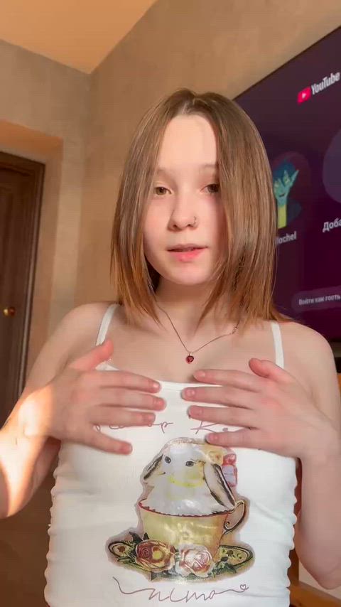 💖 Do you prefer the view from above or from below? 🤳 I’m 19.😏 Sometimes I can be quite unpredictable and overly depraved 😍 plus, I have some truly wild and exotic fantasies ❤️‍🔥, along with a whole ocean of sexual desires ❣️ 💎 More content on my FANSLY 💎 thumbnail