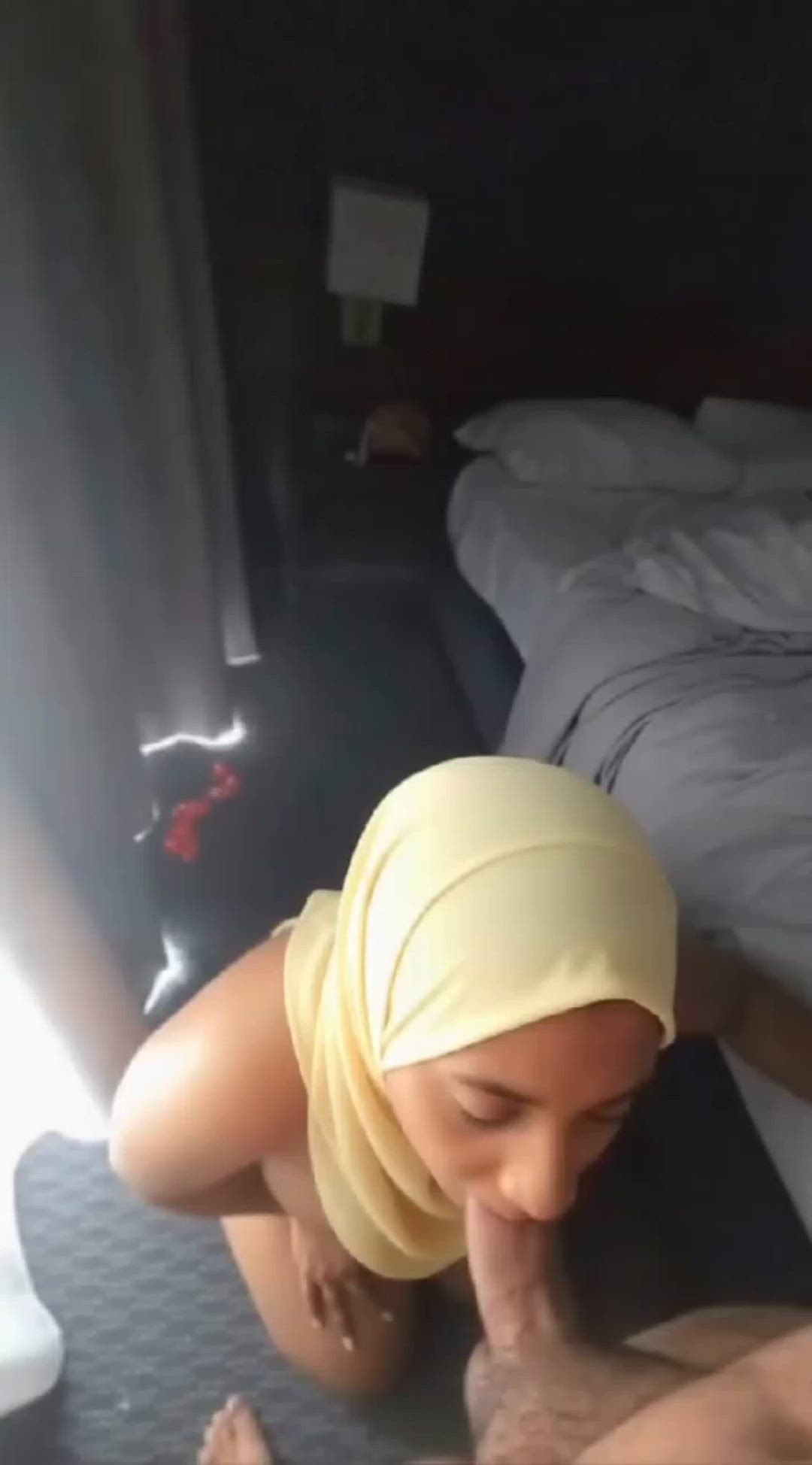 Amateur, Ass, Muslim, thick-booty