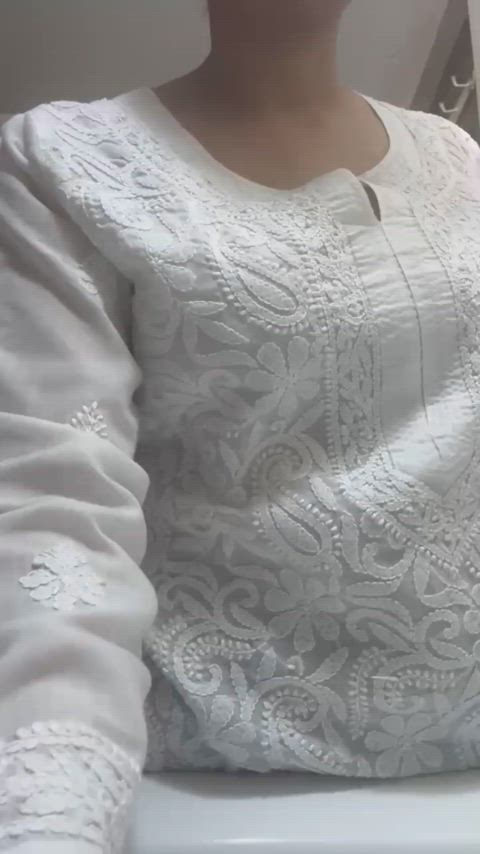 Guess my size and maybe I'll share a nude with you ;)