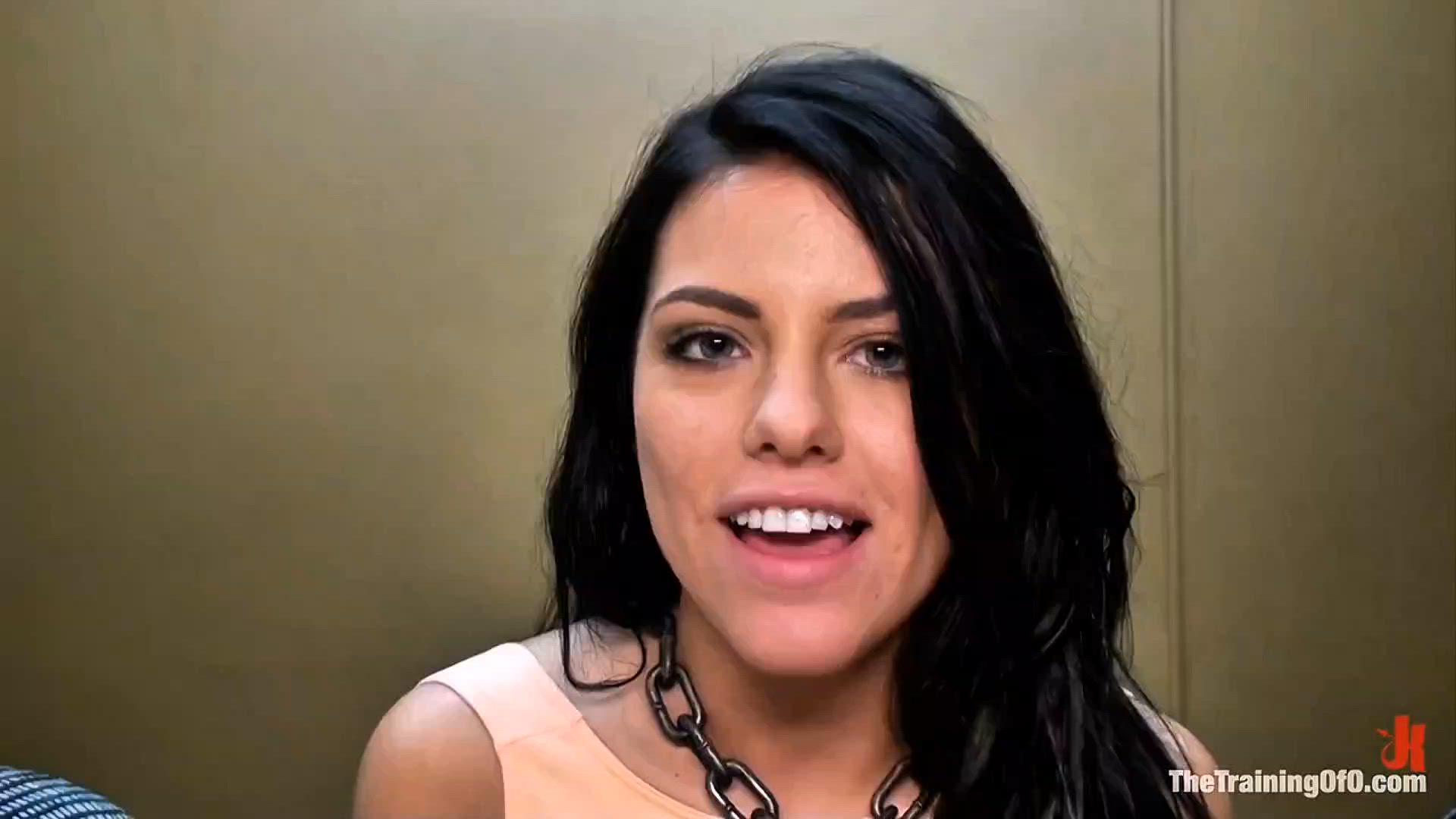 sharing her experience at kink