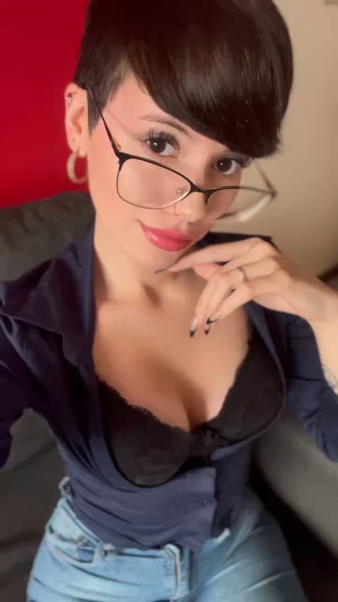 cant a boi get her tits out after a long day at work..