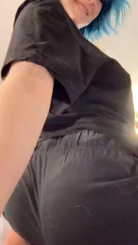 Take a bite out of my juicy ass