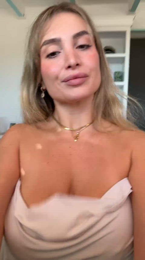 Too bouncy for this little top